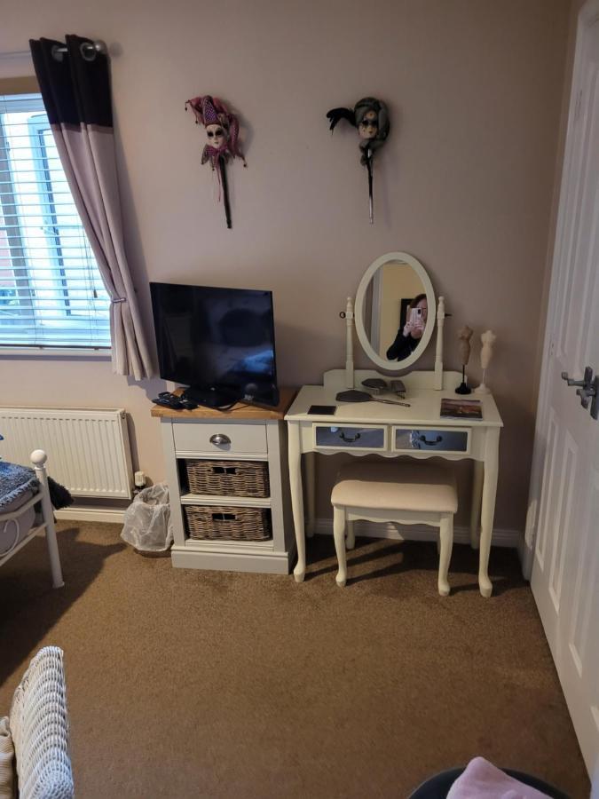 Siobhan'S Abode 2 Deluxe Doubles N Large Single No Pets Swindon Eksteriør bilde